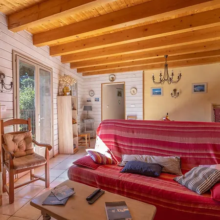 Holiday home Madres Coronat *